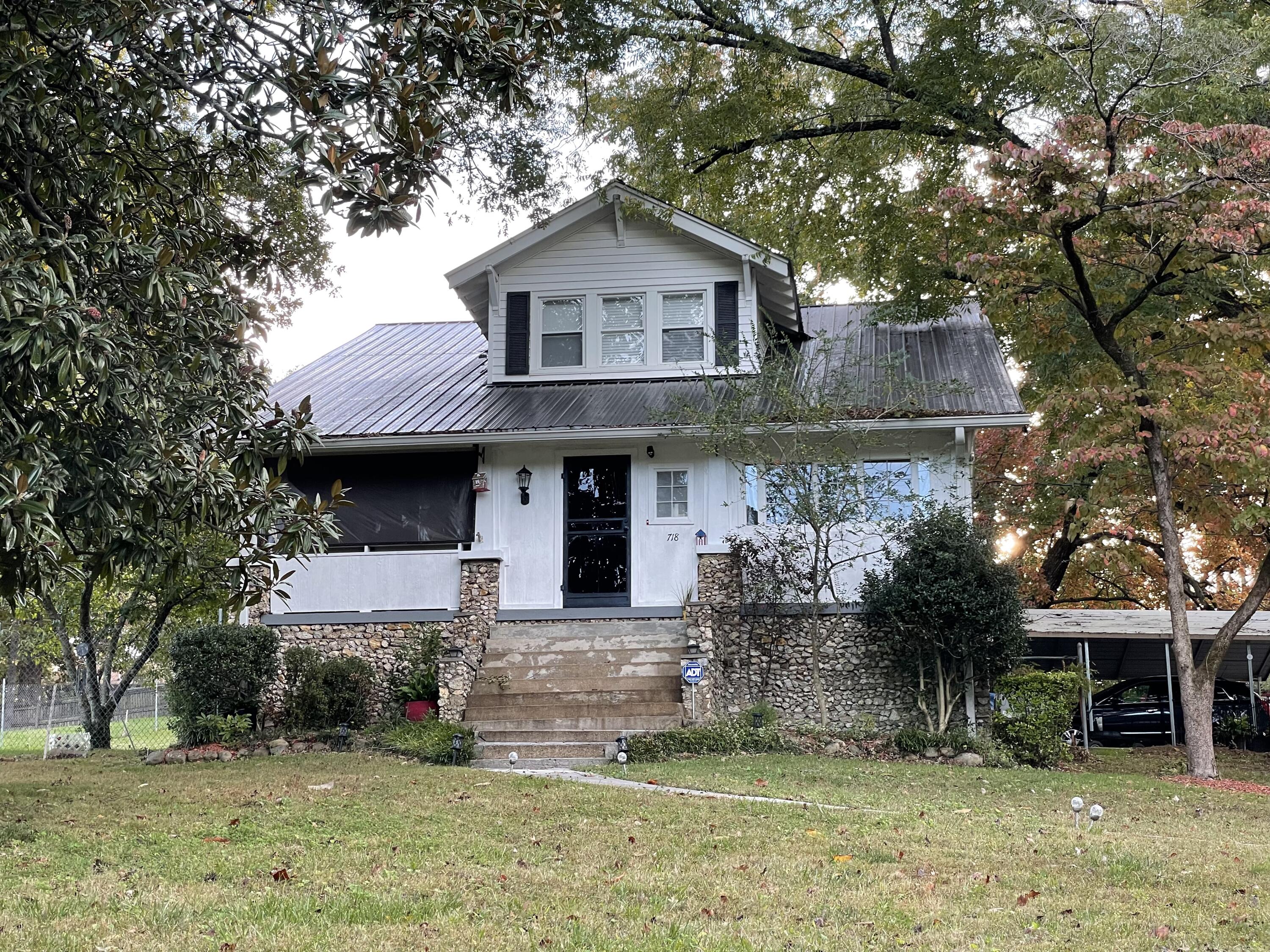 718 Talley Road Chattanooga, TN 37411 - Photo 1 of 9 E429013E-0DCE-4584-B027-A6585443CB36