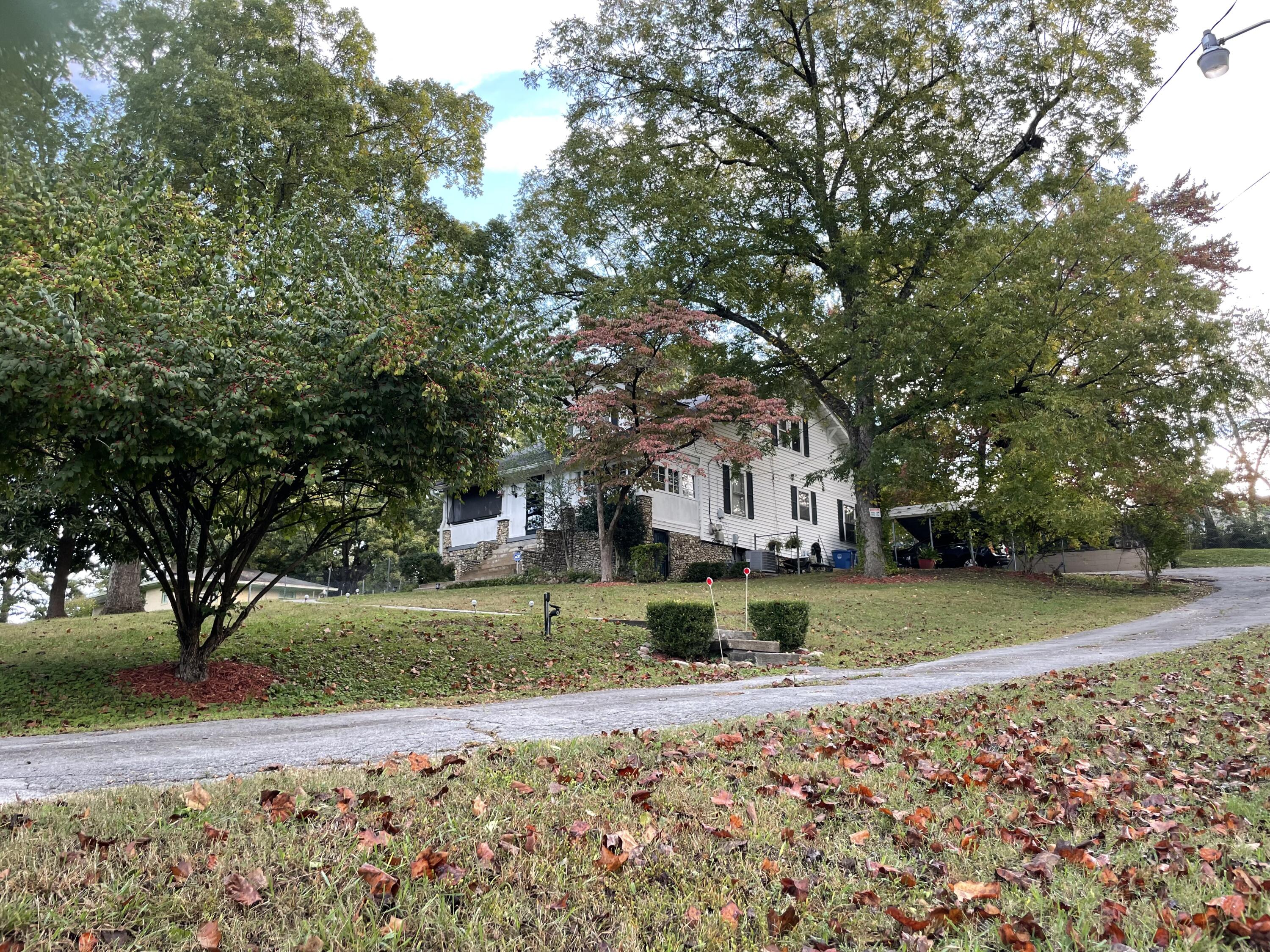 718 Talley Road Chattanooga, TN 37411 - Photo 3 of 9 DD61E648-2454-43DD-96EF-BED9C5E27855