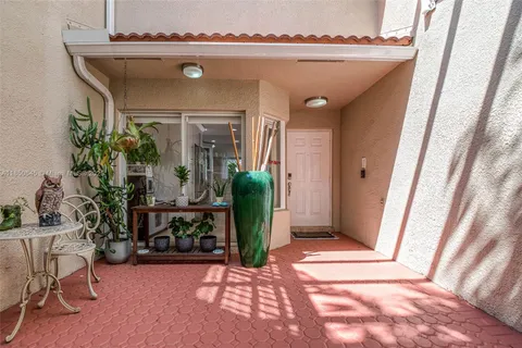 a view of entryway with a potted plant