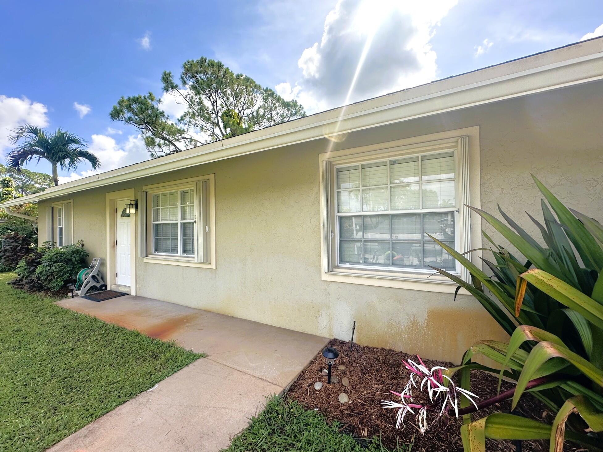 5586 3rd Road Lake Worth, FL 33467 - Photo 5 of 35 Front Entrance
