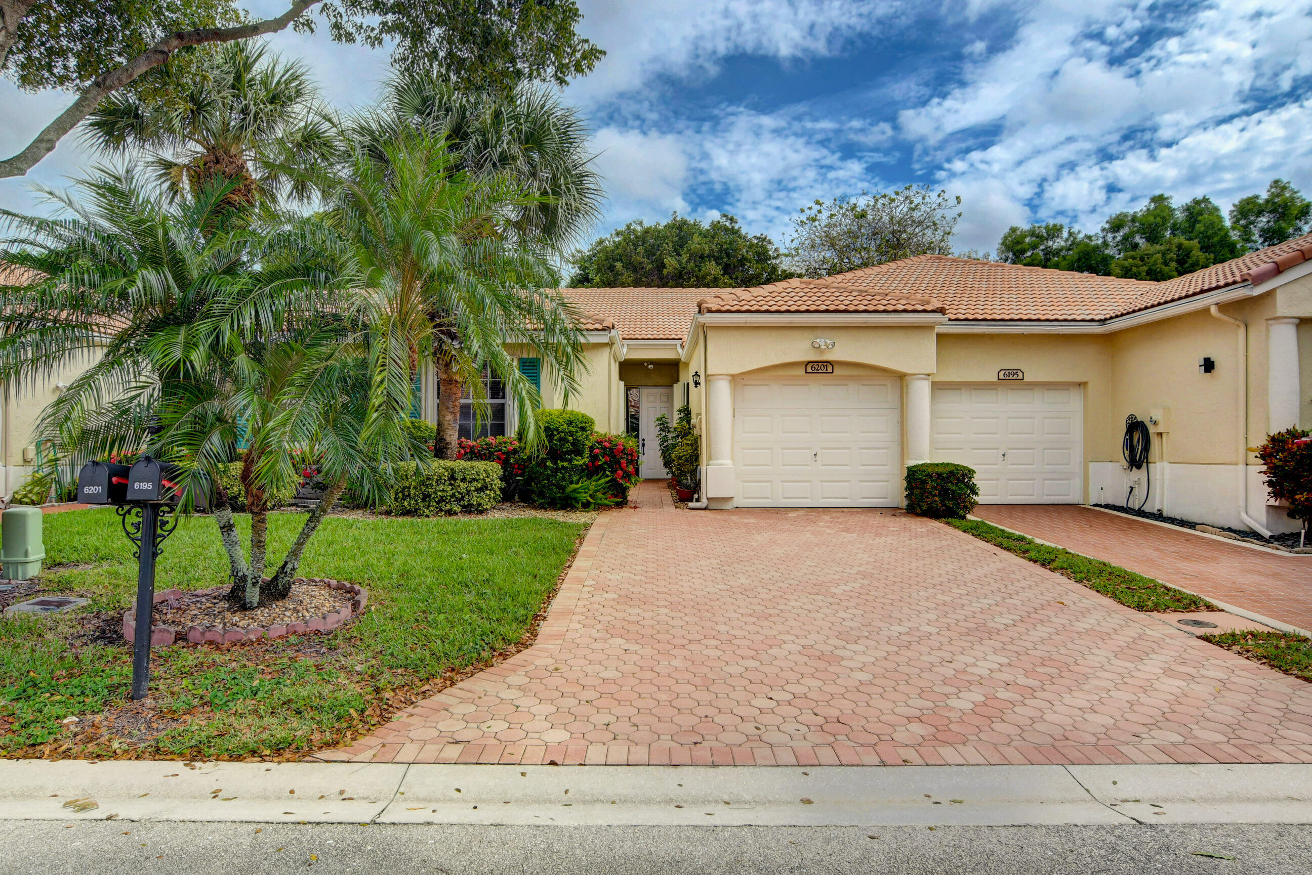 6201 Petunia Road Delray Beach, FL 33484 - Photo 2 of 66 02_dsc_1205_6_7_8_9