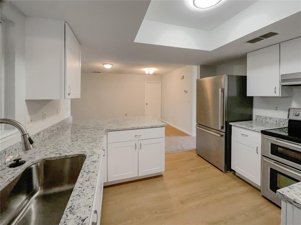 10785 Southwest 78th Avenue Ocala, FL 34476 - Photo 7 of 47