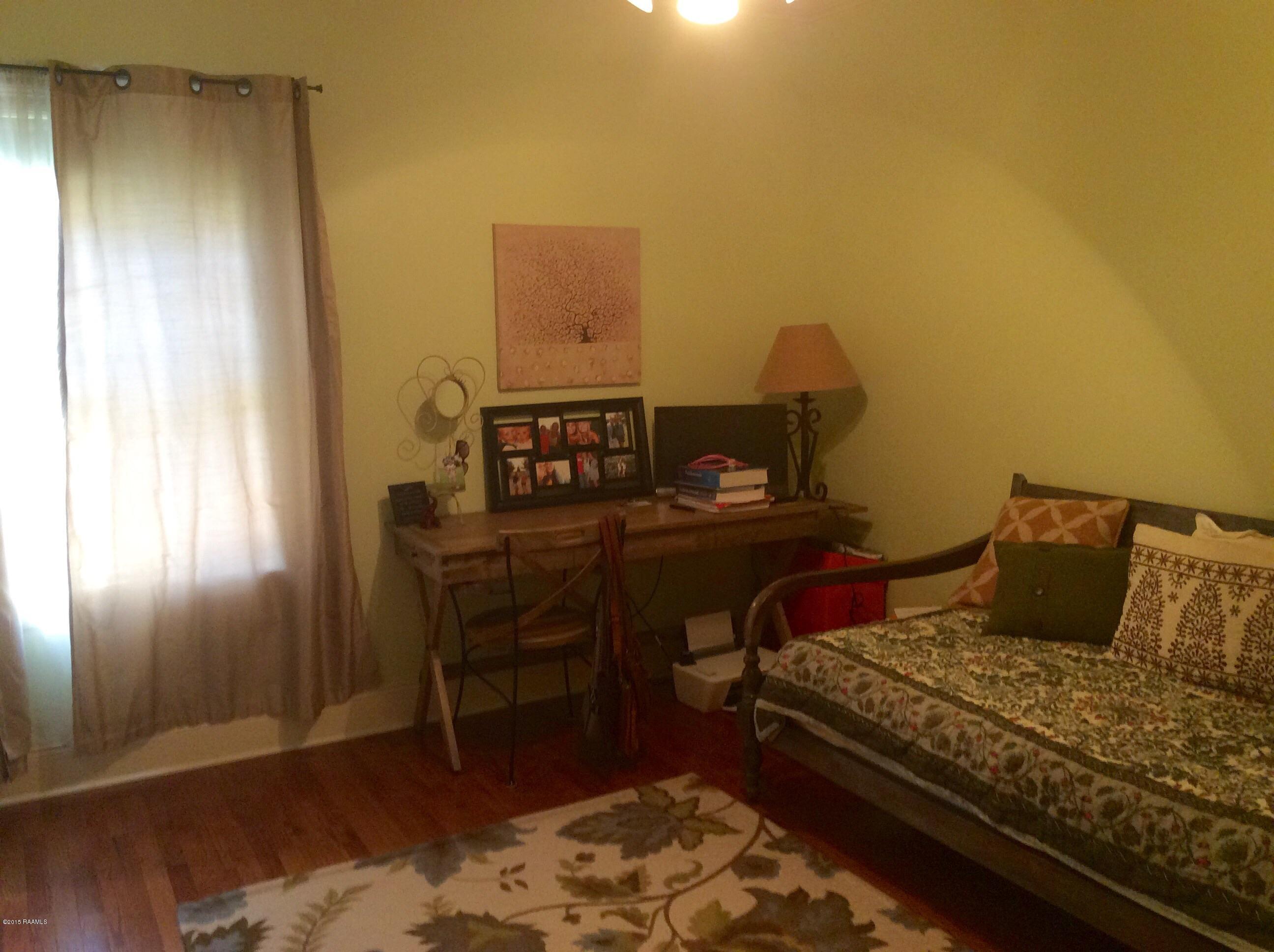 407 Harbor Road Youngsville, LA 70592 - Photo 20 of 45 image