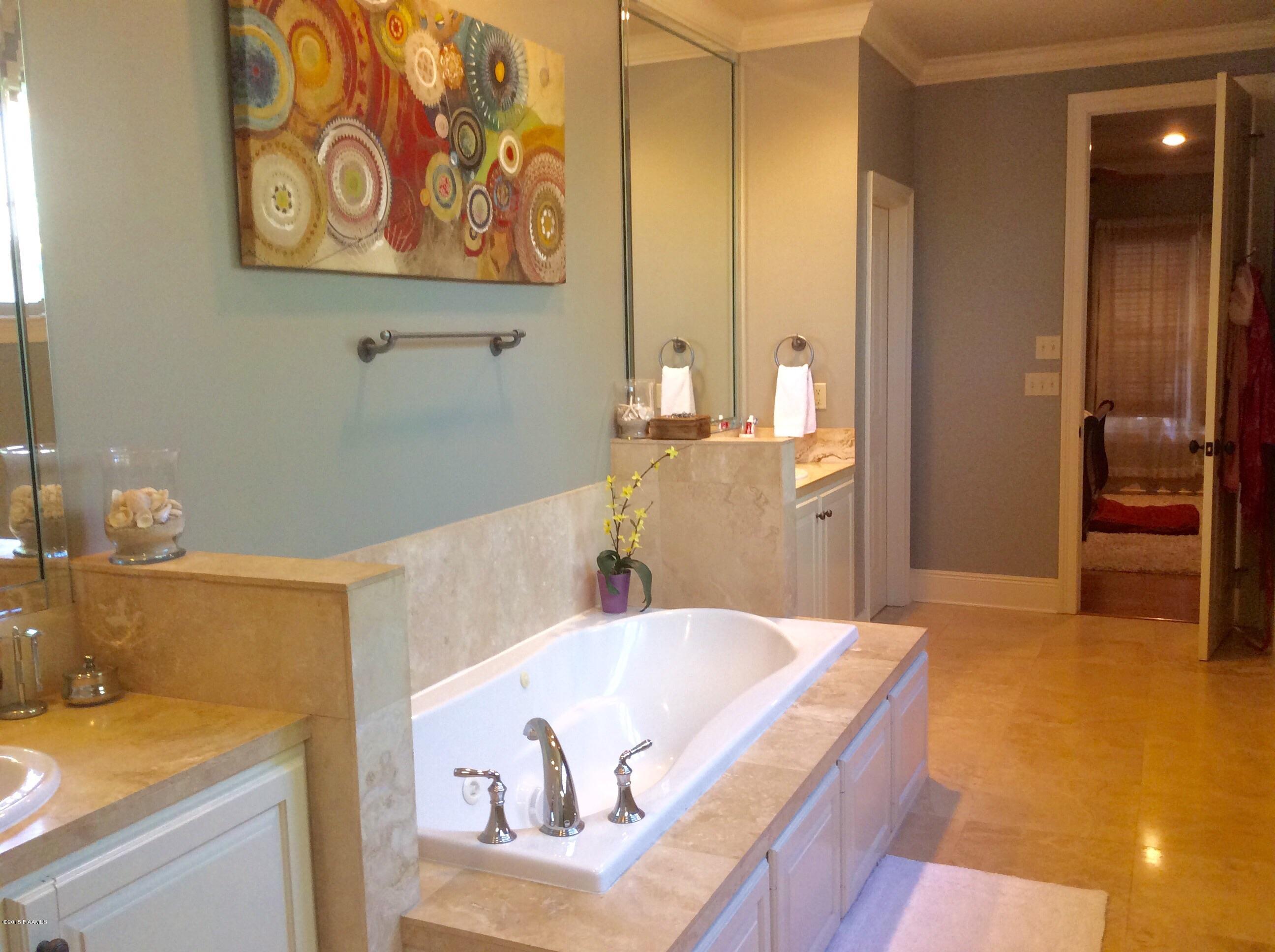 407 Harbor Road Youngsville, LA 70592 - Photo 22 of 45 image