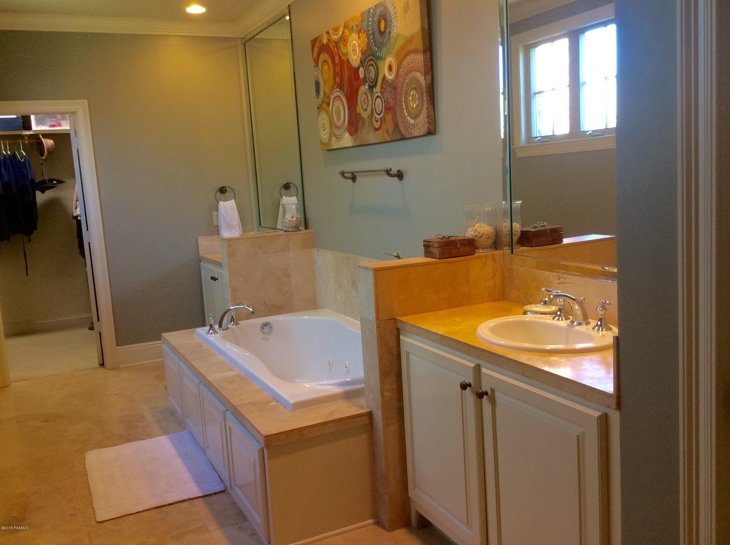407 Harbor Road Youngsville, LA 70592 - Photo 23 of 45 image
