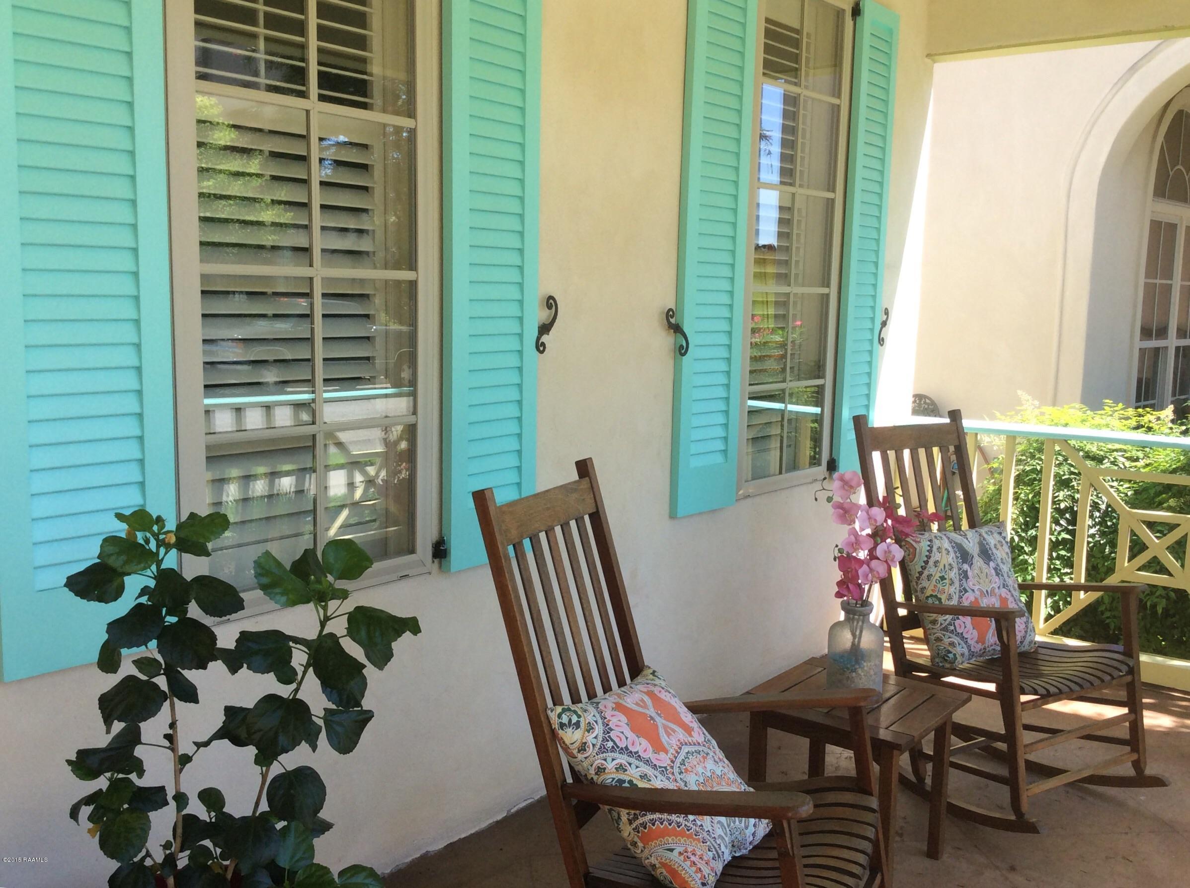 407 Harbor Road Youngsville, LA 70592 - Photo 4 of 45 image