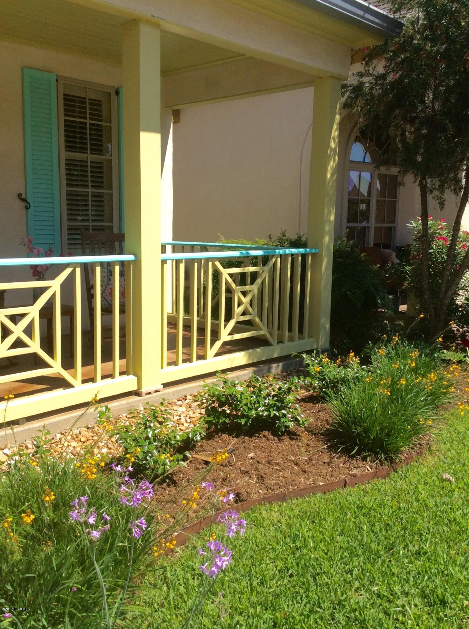 407 Harbor Road Youngsville, LA 70592 - Photo 5 of 45 image