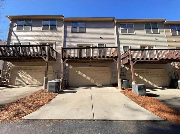 $325,000 | 2721 Cedar Drive, Lawrenceville, GA 30043