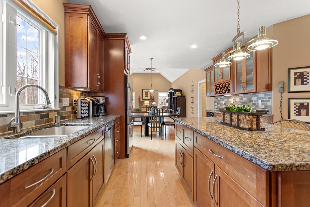 2 Nicole Road Mansfield, MA 02048 - Photo 14 of 42 Gallery Image 14