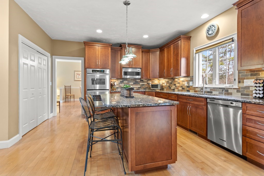 2 Nicole Road Mansfield, MA 02048 - Photo 16 of 42 Gallery Image 16