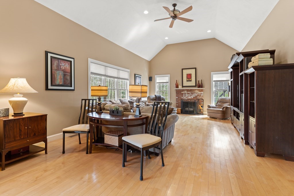2 Nicole Road Mansfield, MA 02048 - Photo 18 of 42 Gallery Image 18