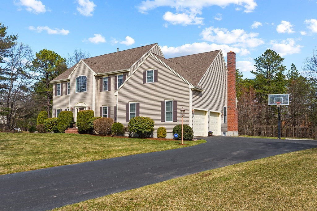 2 Nicole Road Mansfield, MA 02048 - Photo 3 of 42 Gallery Image 3