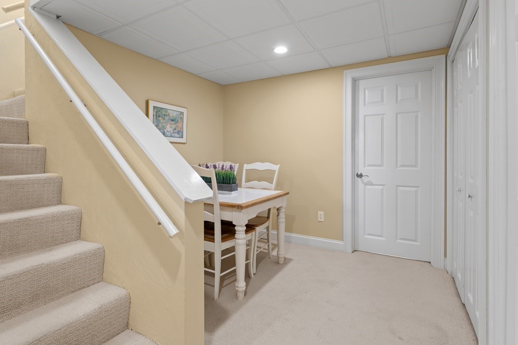 2 Nicole Road Mansfield, MA 02048 - Photo 32 of 42 Gallery Image 32