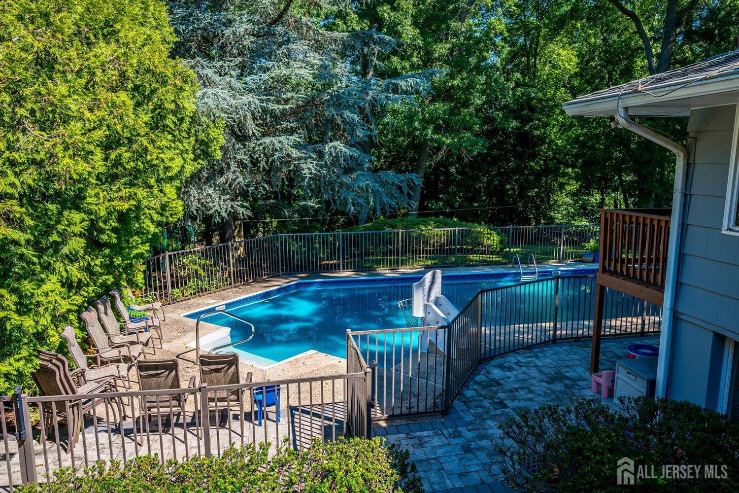 25 Marshall Drive Edison, NJ 08817 - Photo 58 of 68