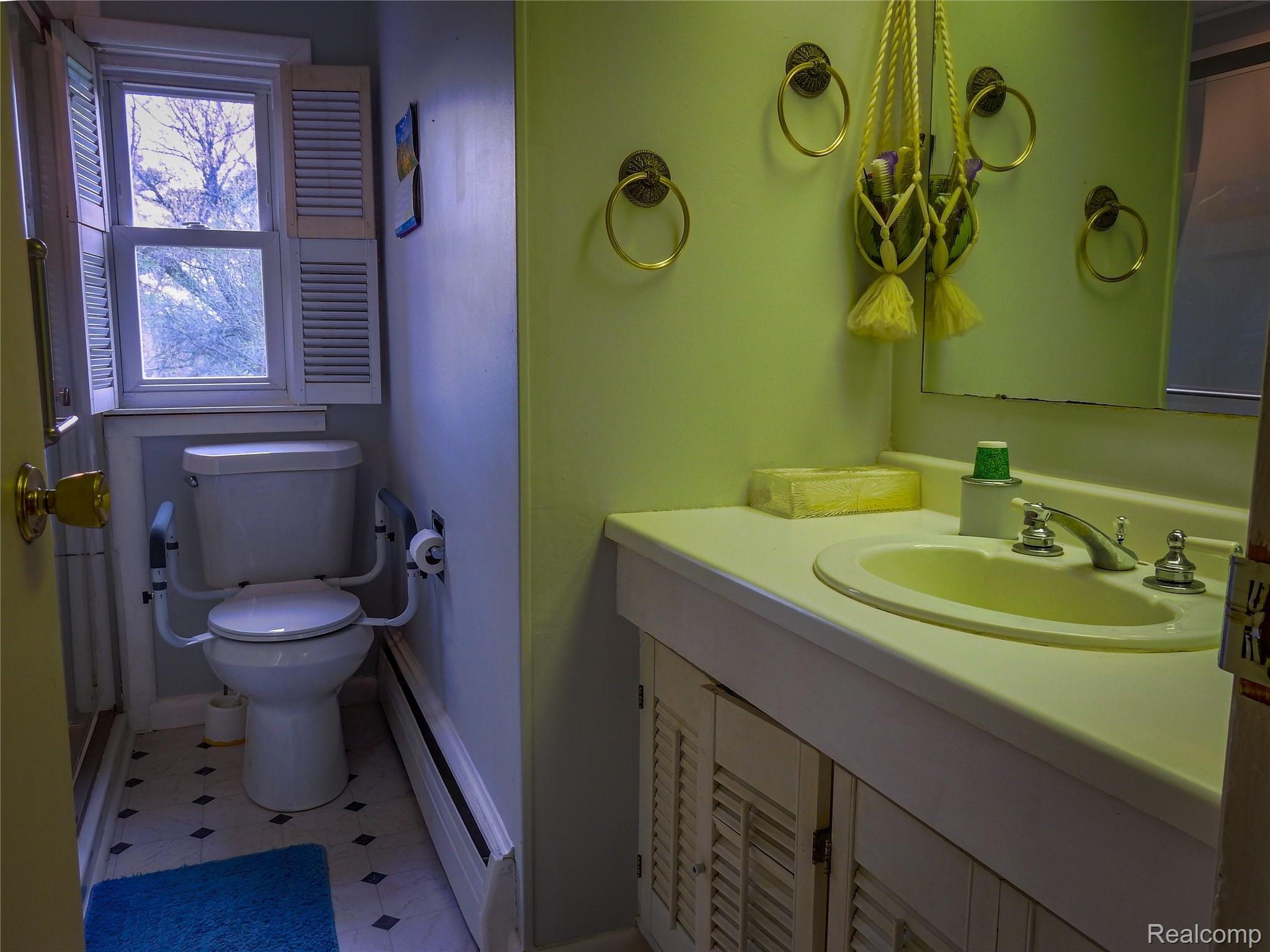 8137 Silver Lake Road Linden, MI 48451 - Photo 9 of 15 8137 Silver Lake Rd (77)-HDR.jpg