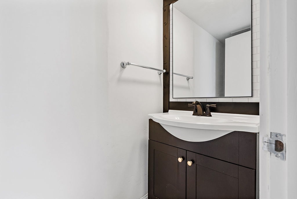 379 Concord Road, Unit 1&2 Sudbury, MA 01776 - Photo 12 of 41