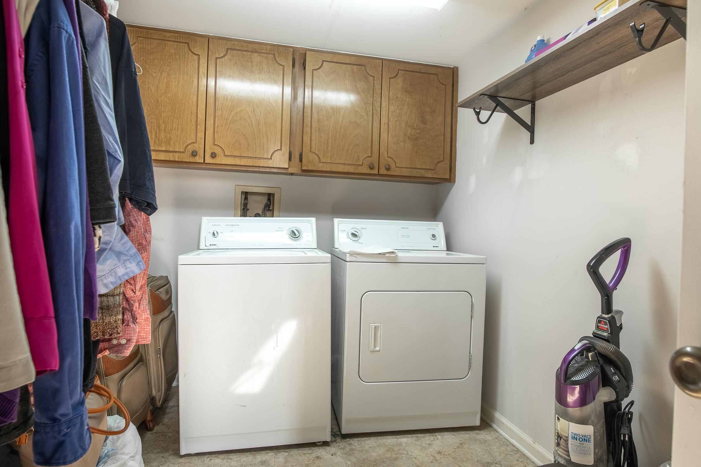 6607 Holder Road Harrison, TN 37341 - Photo 22 of 26 LAUNDRY ROOM
