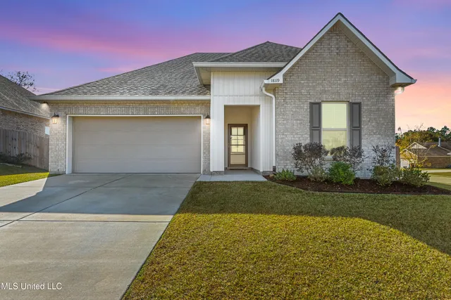 $288,900 | 18119 Evergreen Drive, Gulfport, MS 39503