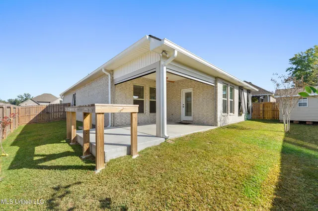 $295,900 | 18119 Evergreen Drive, Gulfport, MS 39503