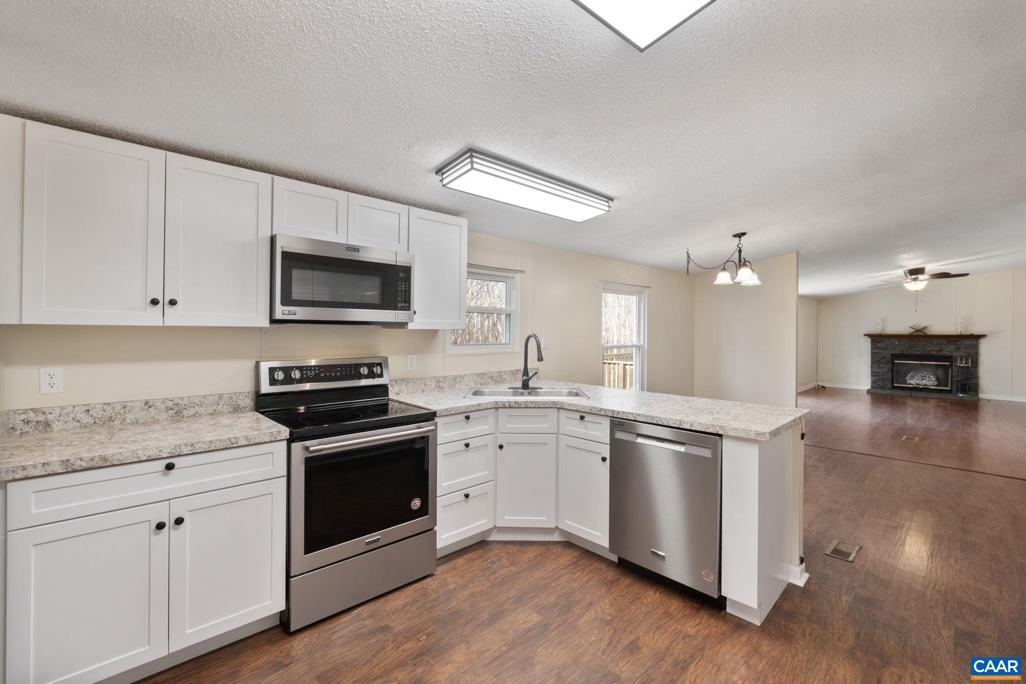 11527 South Constitution Route Scottsville, VA 24590 - Photo 21 of 38