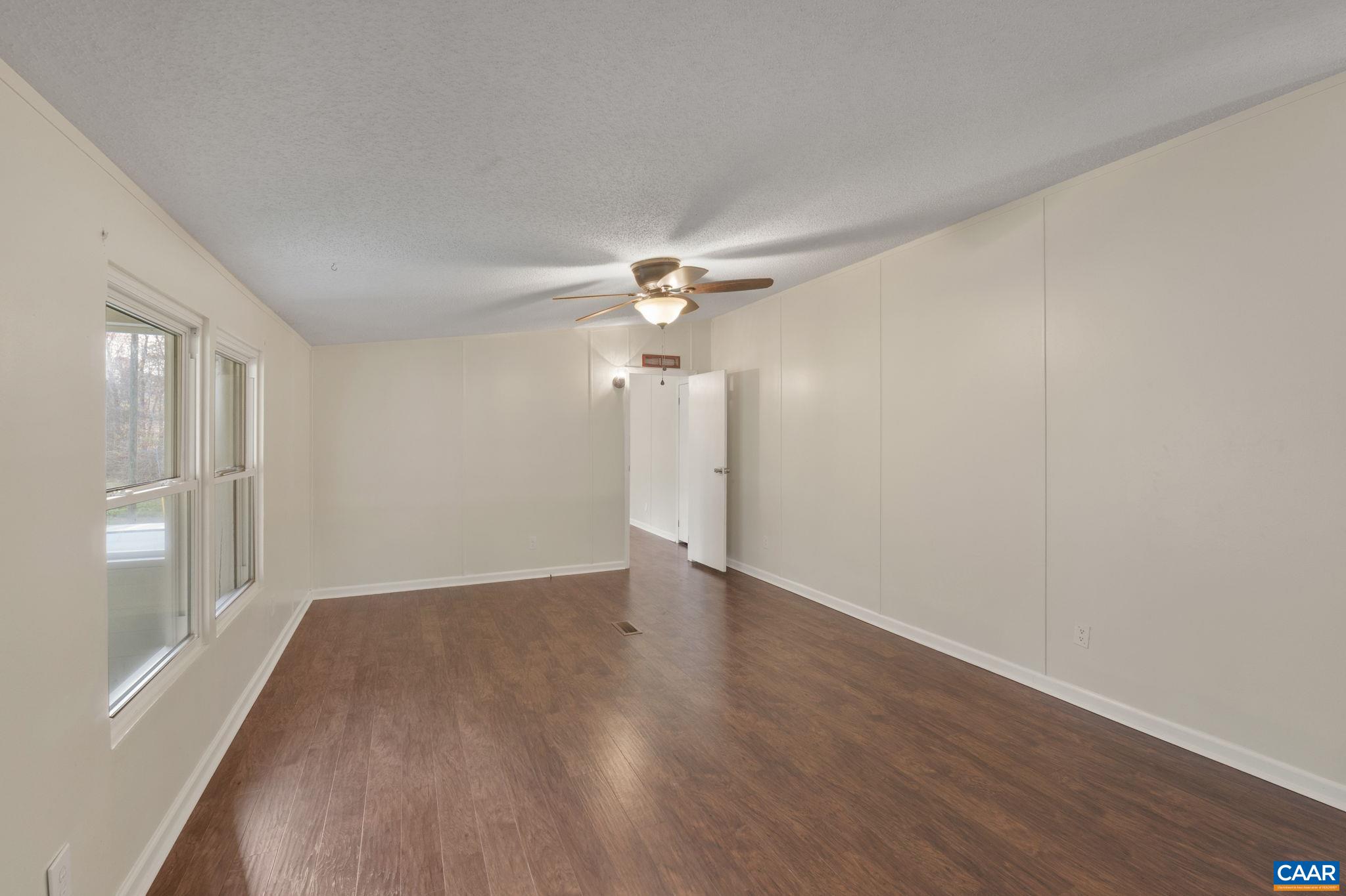 11527 South Constitution Route Scottsville, VA 24590 - Photo 32 of 38