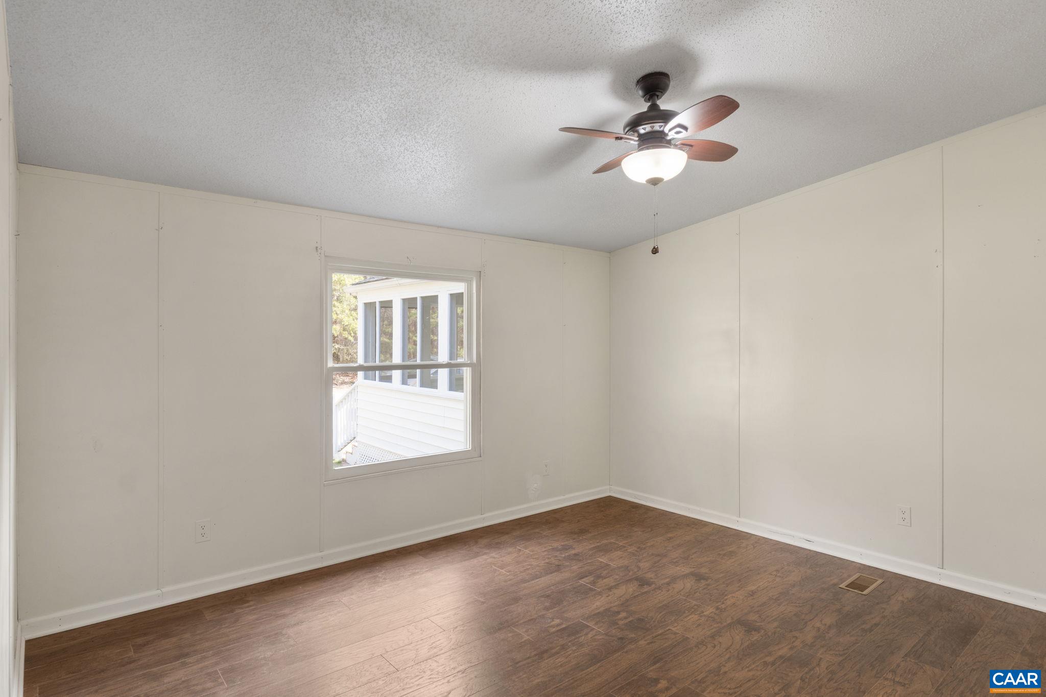 11527 South Constitution Route Scottsville, VA 24590 - Photo 36 of 38