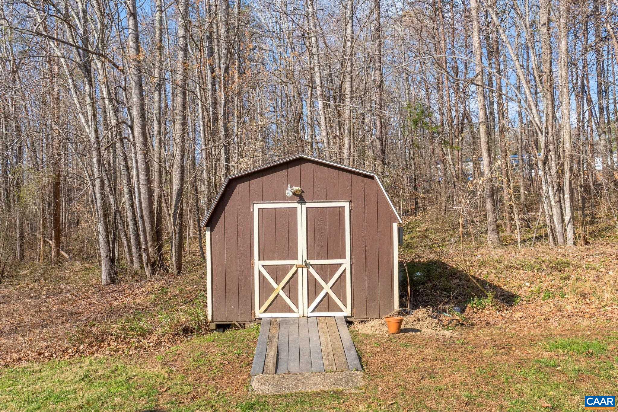 11527 South Constitution Route Scottsville, VA 24590 - Photo 6 of 38