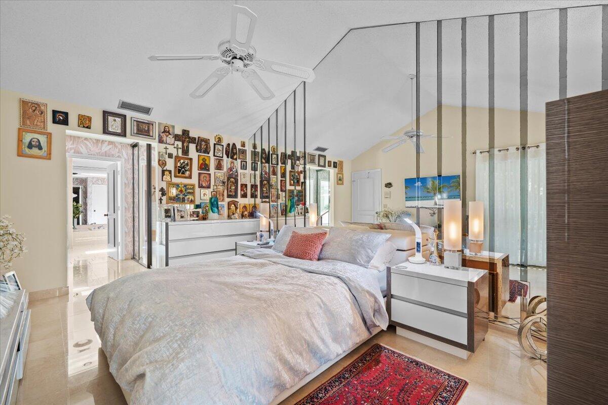 352 River Edge Road Jupiter, FL 33477 - Photo 17 of 56 Primary Bedroom