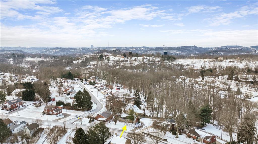 903 Wible Run Road Pittsburgh, PA 15209 - Photo 3 of 33