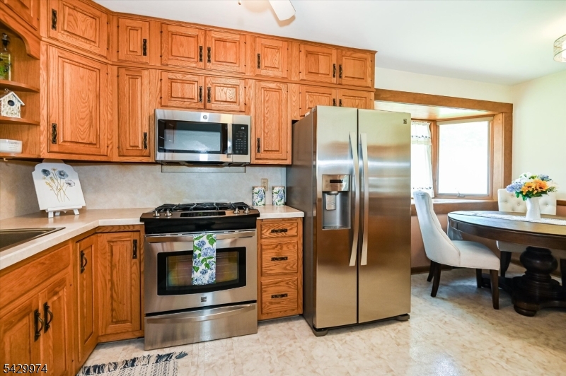 111 Jackson Avenue Wayne, NJ 07470 - Photo 11 of 27