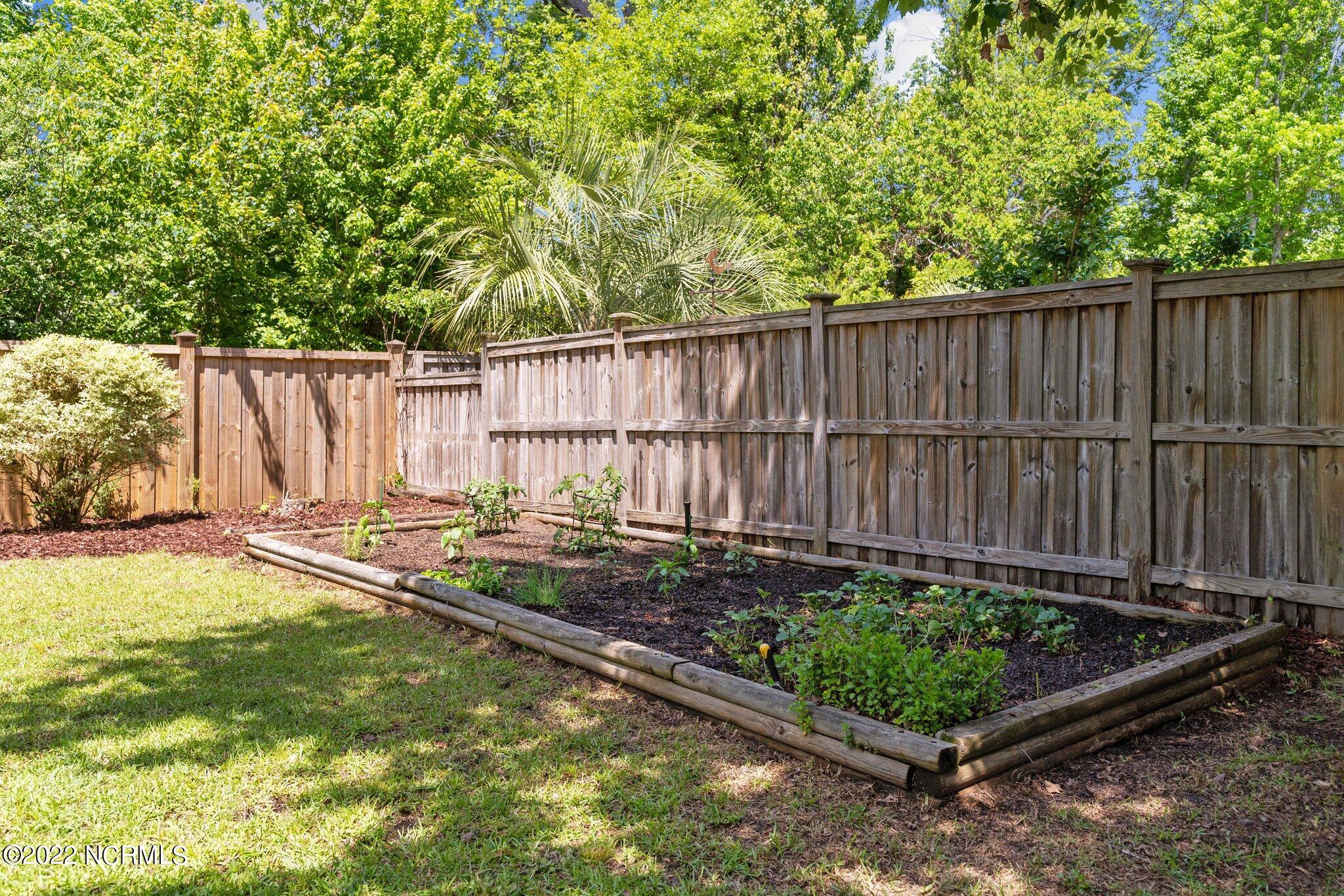 559 Tanbridge Road Wilmington, NC 28405 - Photo 50 of 56 51-web-or-mls-CHK09262