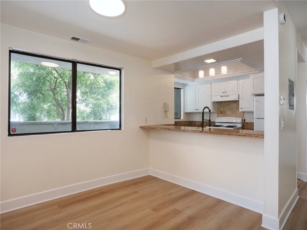 355 Pershing Drive, Unit B Playa del Rey, CA 90293 - Photo 23 of 42 Original Photo