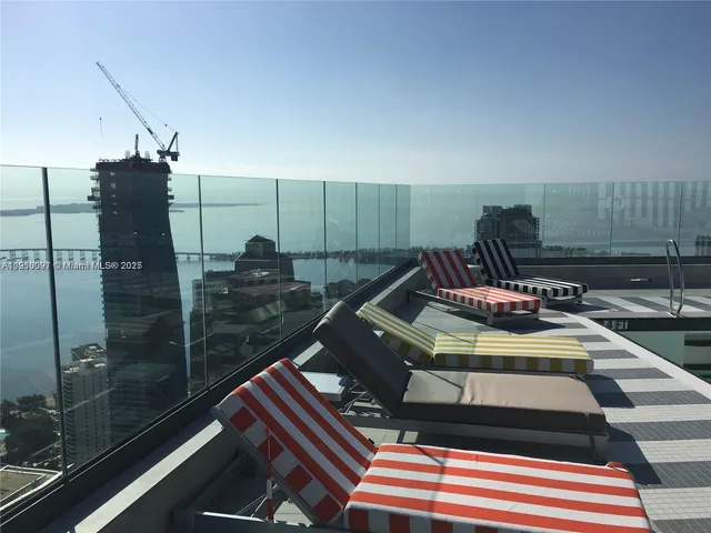 $4,800 | 1300 South Miami Avenue, Unit 4111, Miami, FL 33130