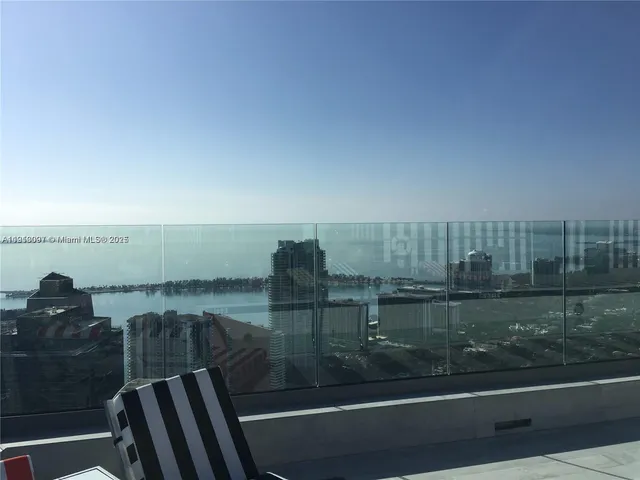 $4,800 | 1300 South Miami Avenue, Unit 4111, Miami, FL 33130