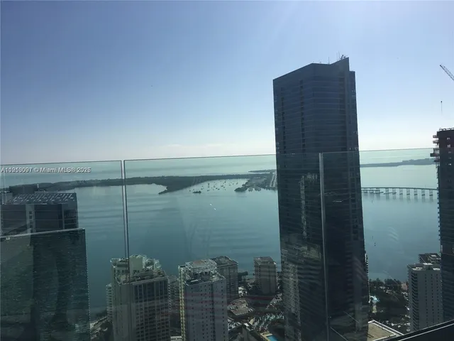 $4,800 | 1300 South Miami Avenue, Unit 4111, Miami, FL 33130