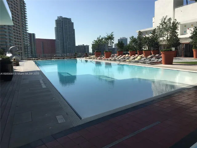 $4,800 | 1300 South Miami Avenue, Unit 4111, Miami, FL 33130