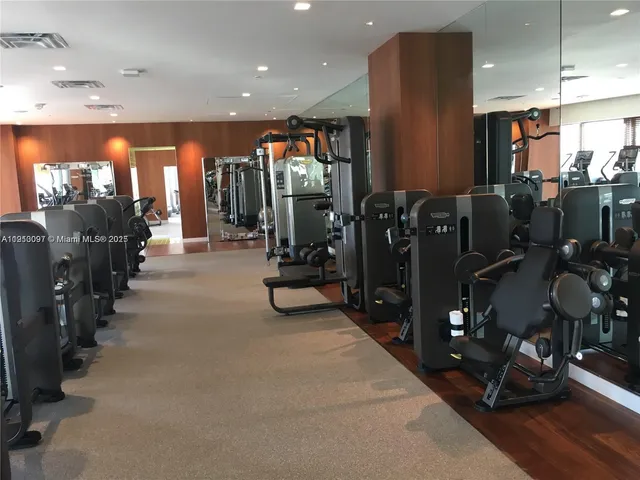 $4,800 | 1300 South Miami Avenue, Unit 4111, Miami, FL 33130