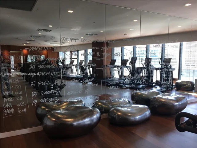 $4,800 | 1300 South Miami Avenue, Unit 4111, Miami, FL 33130