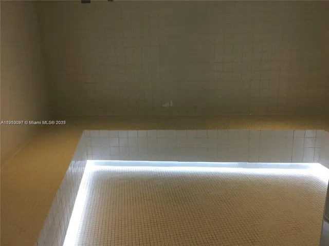 $4,800 | 1300 South Miami Avenue, Unit 4111, Miami, FL 33130