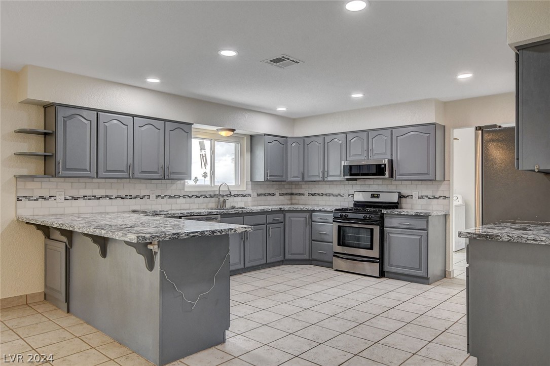 430 Crestway Road Henderson, NV 89015 - Photo 5 of 16
