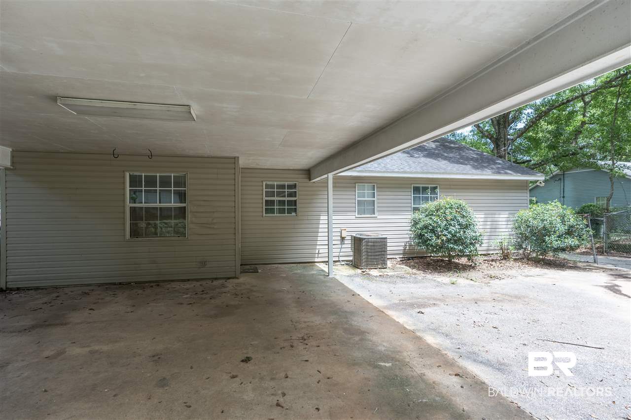212 Ridgewood Drive Daphne, AL 36526 - Photo 16 of 21