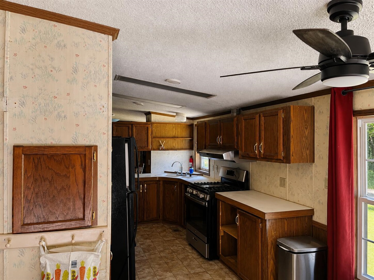 5809 Barnhart Road Ludington, MI 49431 - Photo 4 of 27