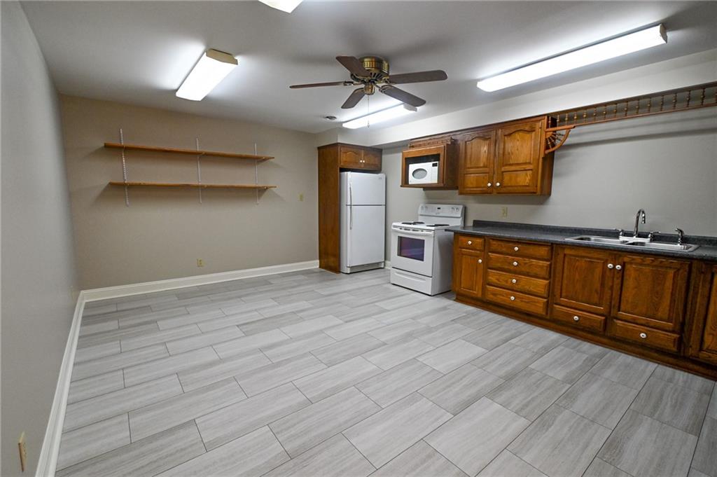 5855 Southeast 981 Pvt Road Collins, MO 64738 - Photo 21 of 52