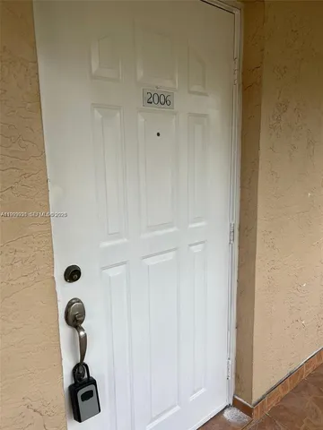 $2,600 | 18210 Mediterranean Boulevard, Unit 620, Hialeah, FL 33015