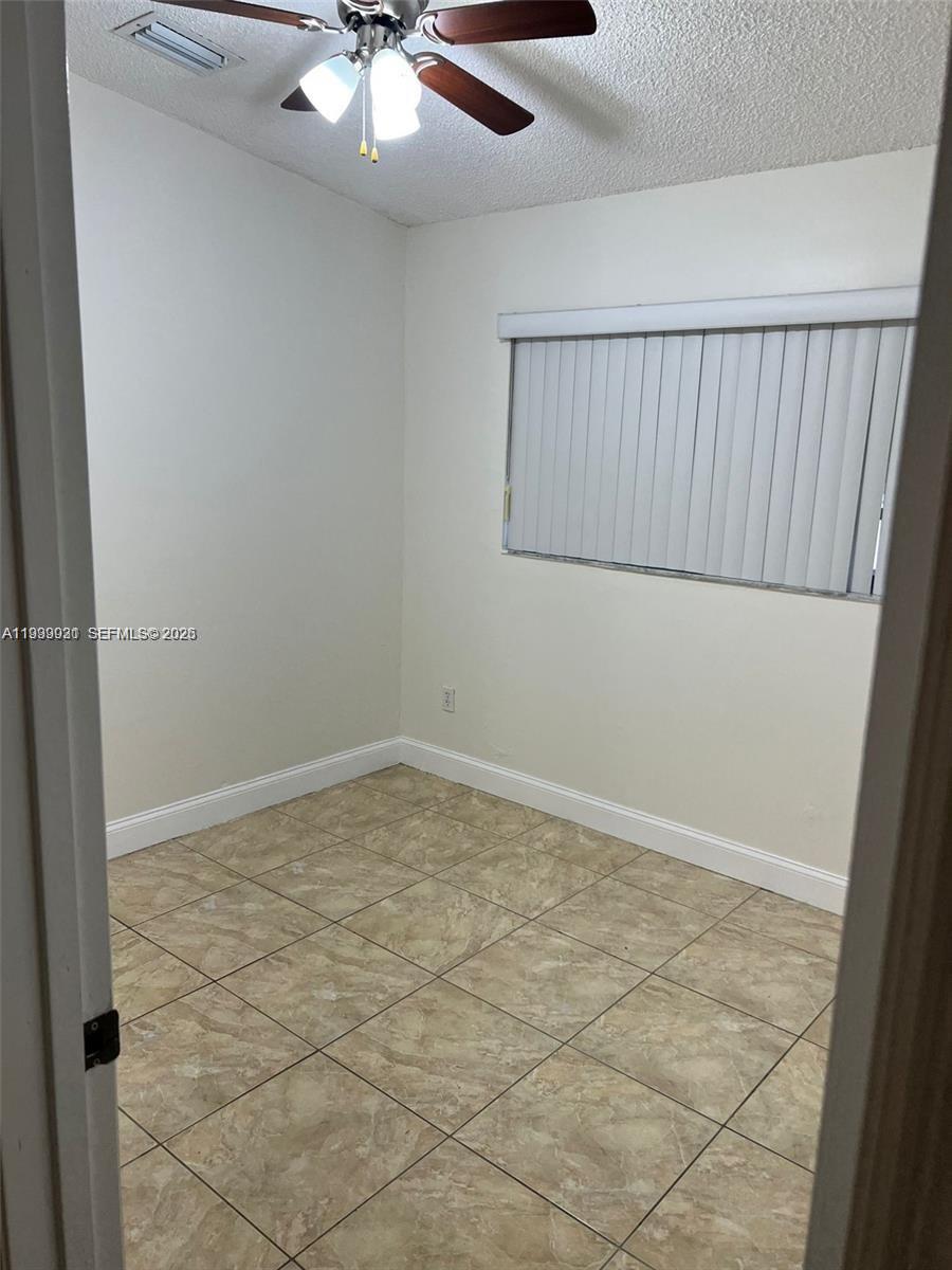 18210 Mediterranean Boulevard, Unit 620 Hialeah, FL 33015 - Photo 6 of 27