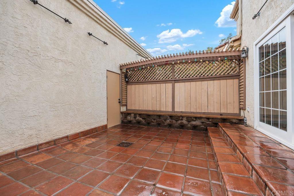 750 Breeze Hill Road, Unit 110 Vista, CA 92081 - Photo 19 of 32