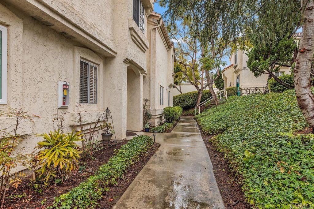 750 Breeze Hill Road, Unit 110 Vista, CA 92081 - Photo 28 of 32