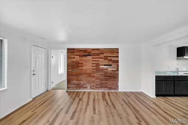 $145,000 | 9604 Ridge Avenue, Overland, MO 63114