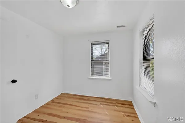 $145,000 | 9604 Ridge Avenue, Overland, MO 63114