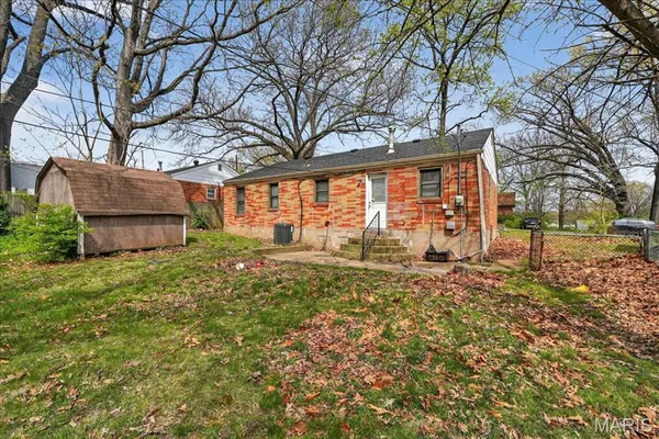 $145,000 | 9604 Ridge Avenue, Overland, MO 63114